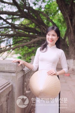 끼에우 모습대로 살아가는 Ms. Hoang Thanh Tuyen(사진=안경환)