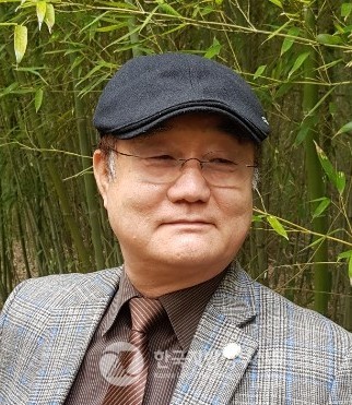 마이반펀의 '재처리 시대'를 번역, 출간한 안경환 전 조선대 교수