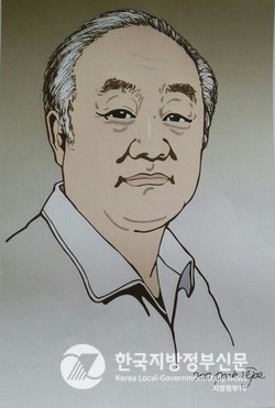 안경환 편집주간(전 조선대 교수)