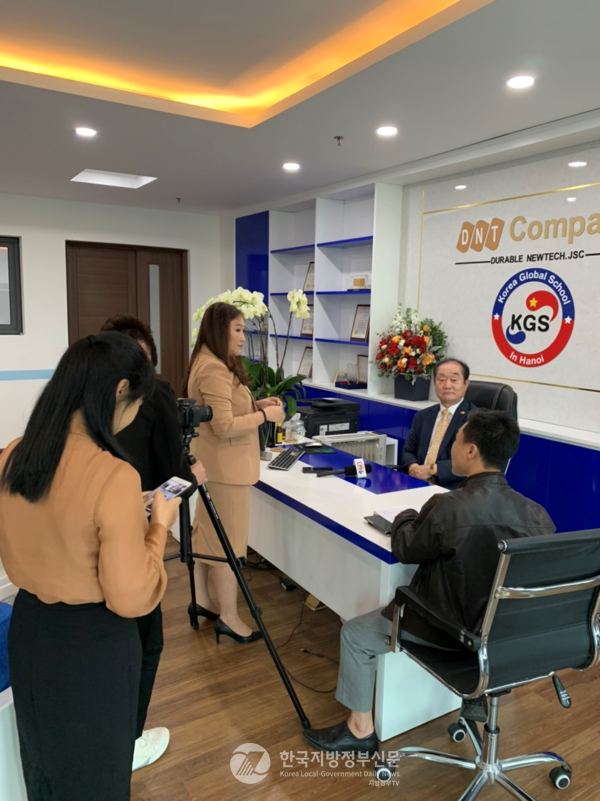 베트남 주요 언론사들이 안경환 KGS 이사장과 집중인터뷰에 나서는 등 큰 관심을 보였다.(사진=KGS)