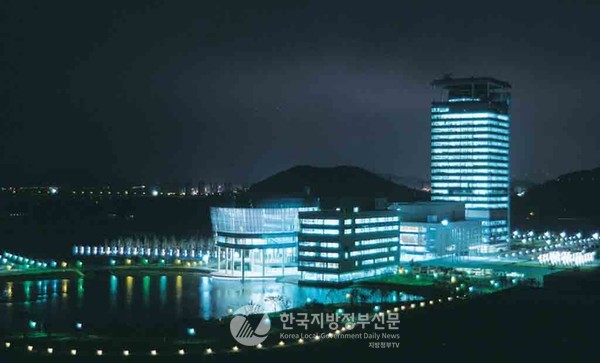 전남도청 청사 야경