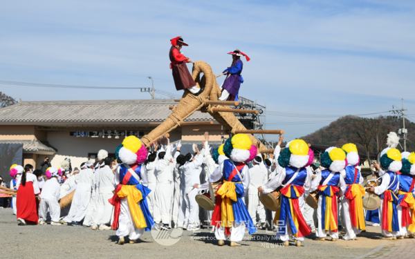국가무형문화재 제33호인 ‘고싸움놀이’ 축제가 서른 아홉번째로 9일부터 광주 남구 고싸움놀이 테마파크에서 개막된다(사진=광주남구청)