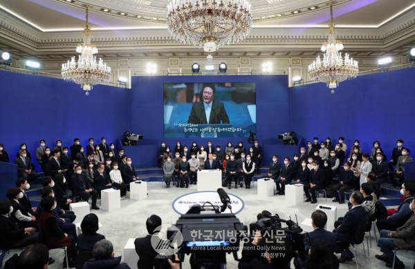 15일 청와대 영빈관에서 오후 2시부터 150분간 생중계로 진행된 제1차 국정과제 점검회의가 윤석열 대통령  주재로 열렸다(사진=대통령실)