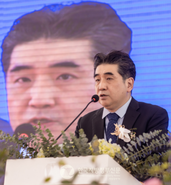 주베트남 한국대사관 이경덕 공사가 축사를 하고 있다(사진=KGS)