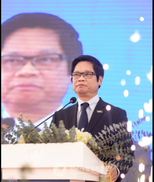 부띠엔록 베‧한친선협회 회장이 축사를 하고 있다(사진=KGS)