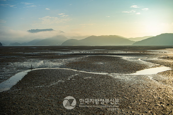 전남 고흥군의 ‘여자만 갯벌’(동강면, 남양면, 과역면, 점암면, 영남면) 59.43㎢가 정부로부터 연안습지보호지역으로 신규 지정ㆍ고시됐다.(사진=고흥군청)