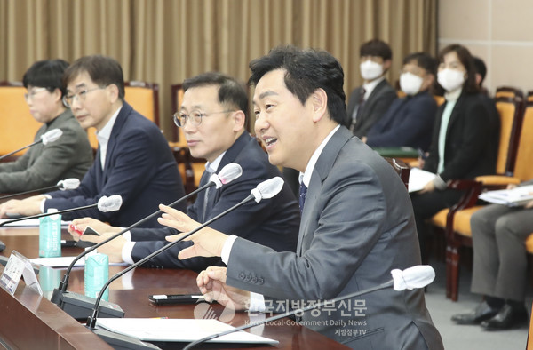 김관영 도지사가 업무협약식에서 “내실있는 특례정책 추진으로 도민이 체감하는 ‘전북특별자치도’의 성공 추진에 총력을 다하자”고 말했다(사진=전북도청)