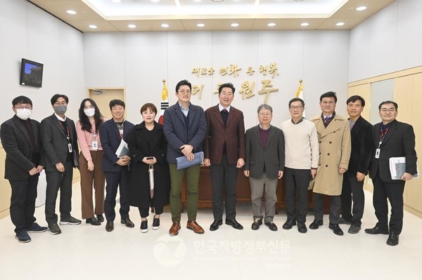 원주시는 유럽 최대 바이오신약 연구소인 캠브리지 대학 밀너의약연구소 AI센터가 연세대 미래캠퍼스(부총장 권명중)에 설립될 예정이라고 밝혔다. (사진=원주시청)