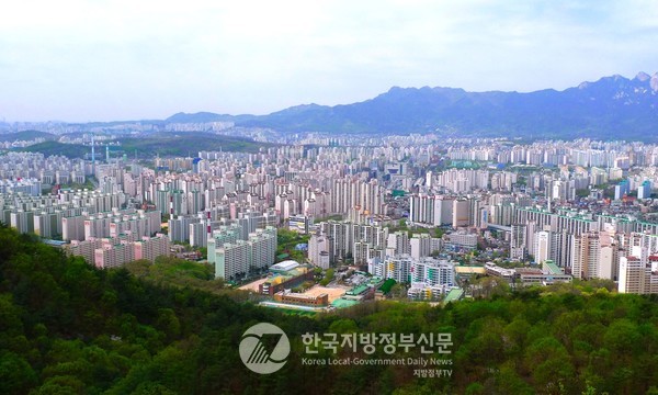 서울 노원구가 아파트 등 공동주택에서 발생하는 분쟁 및 갈등을 해결하기 위해 찾아가는 분쟁조정단을 운영한다. (사진=노원구청)