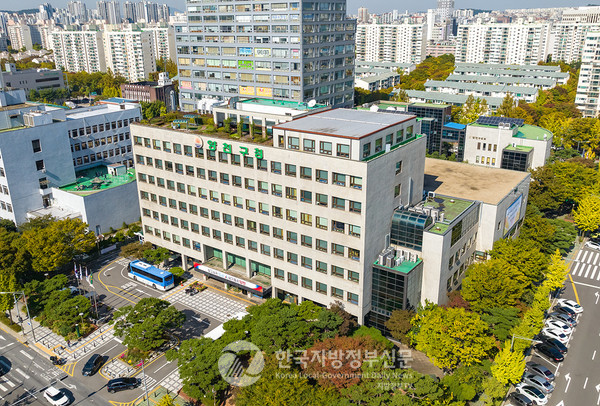 양천구는 서울시 최초로 관내 거주 예비군들의 훈련소 입소 편의를 위해 3월부터 11월까지 예비군 훈련 수송버스 운행을 지원한다. (사진=양천구청)