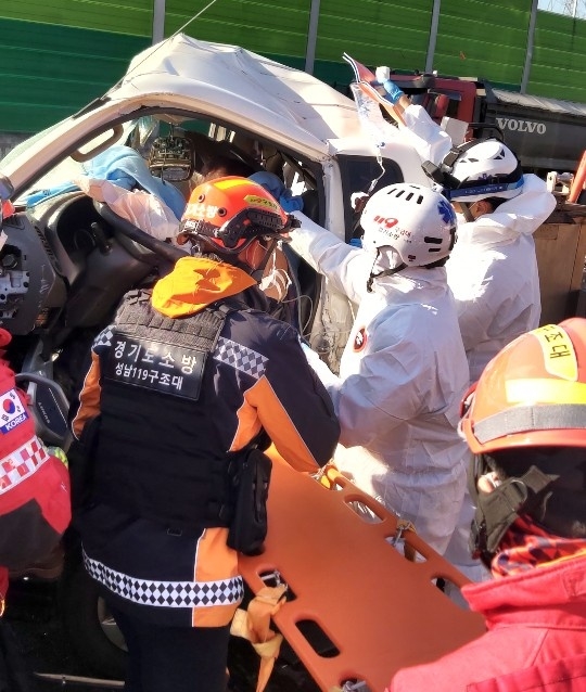 경기도 소방재난본부(본부장 조선호)가 9일 발표한 ‘2022년 경기도 구급활동 통계 분석’에 따르면, 지난해 경기도소방 119구급대는 출동 85만 632건, 이송 건수 44만 9,429건, 이송 인원 45만 4,221명을 기록했다. (사진=경기도 소방재난본부)