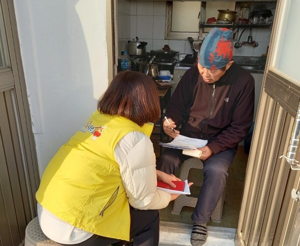 노원구는 자체 조사 결과 사회적 고립 1인 가구로 파악된 총 6024명에 대하여 전수조사를 실시했다.  (사진=노원구청)