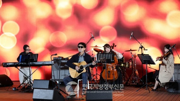 강진군 오감통에서 펼쳐진 별빛야행 뮤직페스타(사진=강진군청)