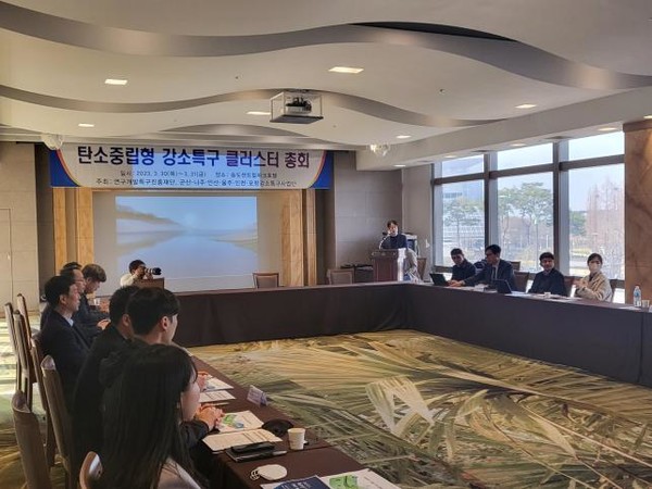 인천광역시(시장 유정복)는 인천서구 강소특구를 비롯한 전국 6개 강소특구를 중심으로 하는 친환경 혁신생태계 조성을 위한 ‘탄소중립형 강소특구 클러스터’ 발족식을 3월 30일 인천송도 센트럴파크호텔에서 개최했다고 밝혔다. (사진=인천시청)