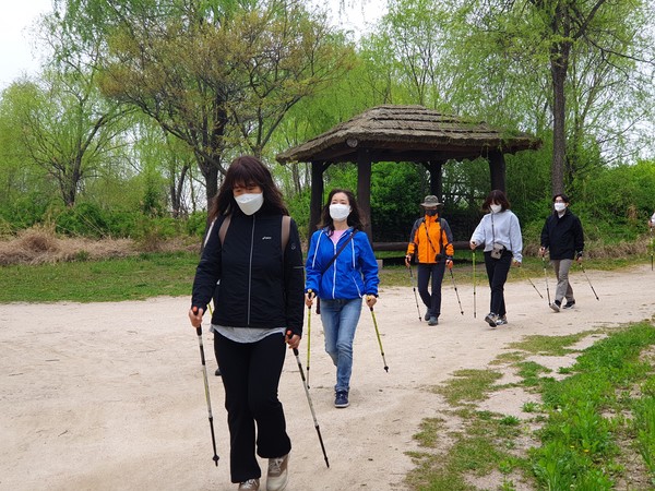 노르딕워킹 모습 (사진=서울시청)