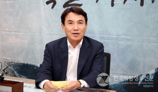 김진태 강원도지사/사진=강원도