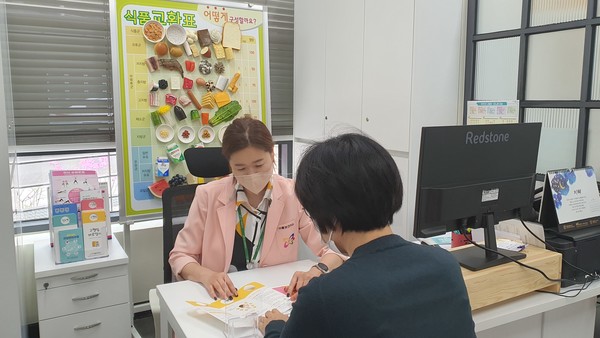 서울 노원구(구청장 오승록)가 전국 최초로 대사증후군 관리에 MBTI를 접목한 맞춤형 프로그램 '혈관비움'을 운영하고 있다고 밝혔다. (사진=노원구청)