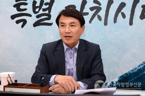 김진태 강원도지사/사진=강원도