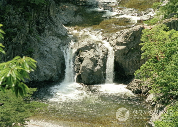 내연산 관음폭포/사진=포항시