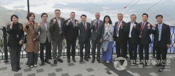세계태권도연맹(이하 WT) 본부 선정 평가단은 지난 18일 WT 본부 유치 제안평가를 위해 춘천시를 방문했다/사진=춘천시