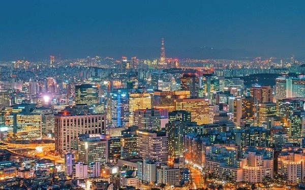 종로구(구청장 정문헌)가 행정안전부 개인정보위원회 주관 「2022년 공공기관 개인정보 관리수준 평가」에서 5년 연속 최고(S) 등급을 달성했다. 참고사진은 종로구 모습 (사진=종로구청 공식 SNS)