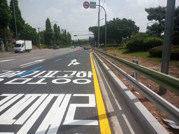 김포시(시장 김병수)는 김포골드라인의 혼잡률 개선대책의 일환으로 ‘개화→김포공항 가로변 버스전용차로’를 5월 26일 금요일 07시부터 개통한다고 밝혔다. (사진=김포시청)