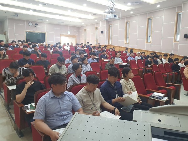 영산강유역환경청은 23일 광주,전남,제주지역의 통합허가사업장 89개소에 대한 사후관리 담당자 간담회 및 교육을 실시했다(사진=영산강환경유역청)