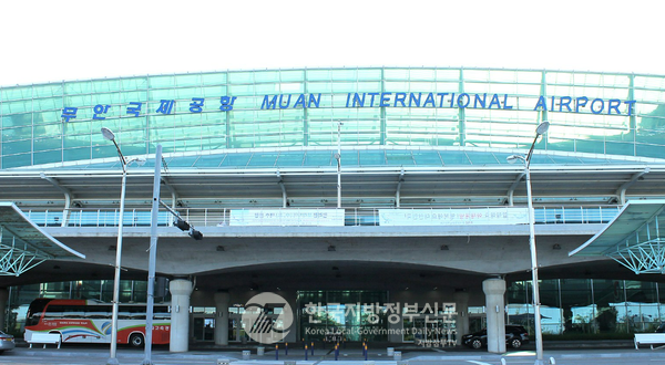 전라남도(도지사 김영록)가 올해 무안국제공항 이용객 30만명을 목표로 하고 서남권 거점공항으로 육성하기 위해 총력을 다하고 있다(사진=조용원 기자)