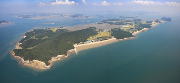 충남도는 보령시 원산도 해수욕장 일원에 2026년까지 ‘원산도 해양레저센터’를 건립한다고 24일 밝혔다. (사진=충남도청)