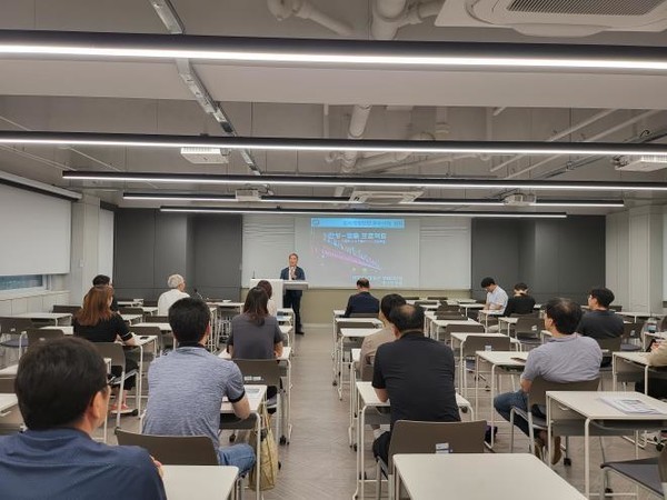 경북자치경찰위원회(위원장 이순동)는 4월 25일부터 6월 14일까지 경북도민과 경찰공무원 3,700명을 대상으로 진행한 ‘자치경찰 도민체감 인지도 설문조사’ 결과를 발표했다. 경북자치경찰 교육 모습, 참고사진은 해당 기사와 직접적인 관련이 없음 (사진=경북도청)