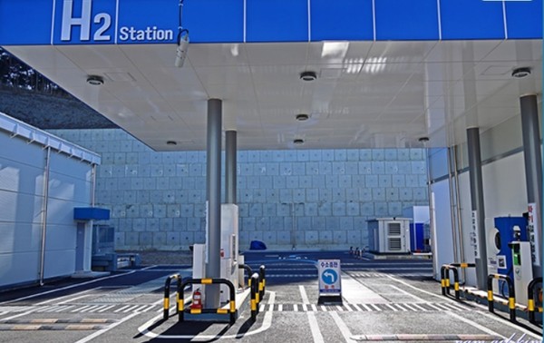 ‘청정수소드림시티’로 시정비전을 제시한 삼척시에서 강원특별자치도 처음으로 수소 시내버스 운행을 시작한다. 관련 사진은 삼척 수소충전 복합 스테이션 모습 (사진=삼척시 블로그)
