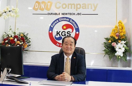 Ahn Kyong Hwan, Tổng Hiệu trưởng Trường quốc tế Hàn Quốc tại Việt Nam.