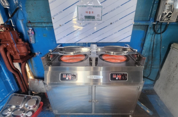 보령시는 조직 내 적극행정 문화를 확산하고 공공의 이익을 증진하는데 기여한 업무 추진 사례 5건을 ‘2023년 상반기 적극행정 우수사례’로 선정했다고 22일 밝혔다. 어선용 전기렌지 교체 지원 사업 (사진=보령시)