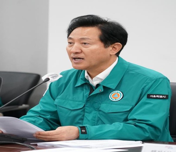 오세훈 서울시장이 23일(수) 서울시청에서 열린 ‘무차별범죄 대응 시·자치구 구청장 회의’에서 모두발언하고 있다. (사진=서울시)
