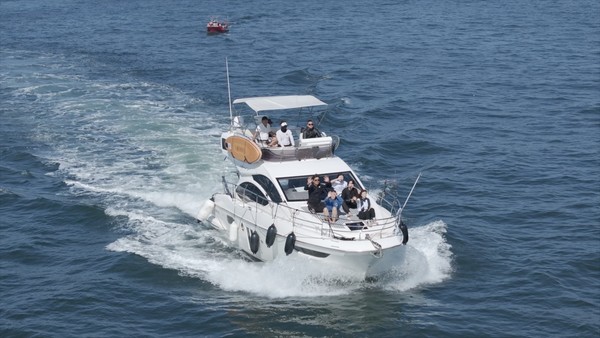 경기도는 충청남도와 함께 레저보트로 서해바닷길을 개척하는 ‘경기·충남 보트원정대(이하 경기원정대)’가 2박 3일간의 일정을 마치고 무사히 귀환했다고 18일 밝혔다. 경기·충남 보트원정대 모습 (사진=경기도)