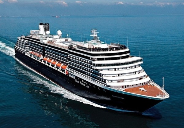 올 한 해 속초항에 입항 계획된 총 6항 차의 크루즈의 마침표를 찍는 8만 2천 톤급의 웨스테르담호가 속초항에 처음으로 10월 21일 입항한다. (사진=속초시)