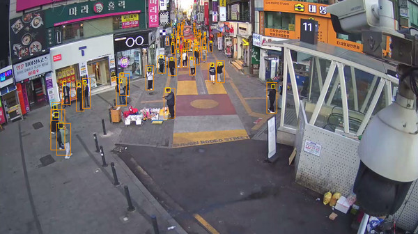수원시가 인파 밀집 지역에서 일어나는 사고를 예방하기 위해 인공지능(AI) 카메라를 가동한다. (사진=수원시)