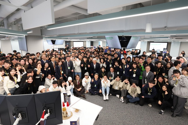 애플 디벨로퍼 아카데미는 애플이 우리나라 청년, 학생, 예비 창업자 등과 함께 상생발전을 위해 추진한 프로젝트다. (사진=포항시)