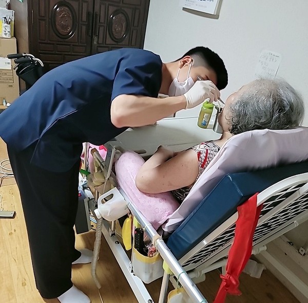 보령시보건소는 올해 충남에서 유일하게 찾아가는 구강 관리 및 한방 진료 사업을 추진해 취약계층 건강 수준 및 의료서비스 접근성을 대폭 향상했다. (사진=보령시)