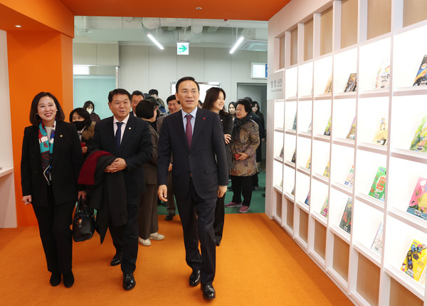 강남구는 복합문화시설인 논현문화마루(논현로131길 40)를 짓고, 새해 1월 2일부터 운영을 시작했다. (사진=강남구)