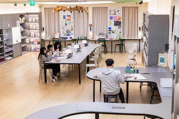 영등포구(구청장 최호권)가 6개월간의 선유도서관 리모델링을 마치고, 트윈세대를 위한 맞춤 공간 ‘사이로’를 선보인다고 밝혔다. (사진=영등포구)