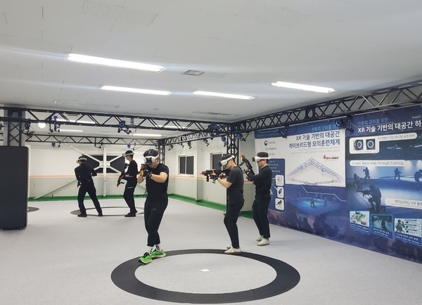 선발된 기업은 국내 최초로 XR 분야에 특화된 실증센터인 ‘서울XR실증센터(상암동 DMC 첨단산업센터)’에서 전문가 컨설팅을 동반한 실증에 참여하게 된다. (사진=서울시)