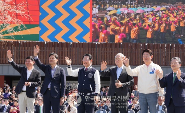 ‘우주인도 놀러오는 순천’을 주제로 한 ‘2024 순천만국가정원 개막식’이 남문 스페이스 허브에서 개최됐다.(사진=조용원 기자/순천시청)