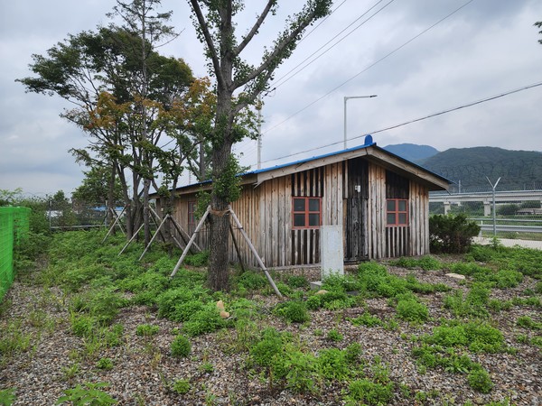 지난 22일, ‘노르웨이 이동외과병원’은 2024년 경기도 문화재위원회 제1차 등록문화재분과 심의를 통해 자유수호평화박물관이 소장하고 있는 ‘한국전쟁 피난민 태극기’ 다음으로 경기도 등록문화재로 지정됐다. (사진=동두천시)