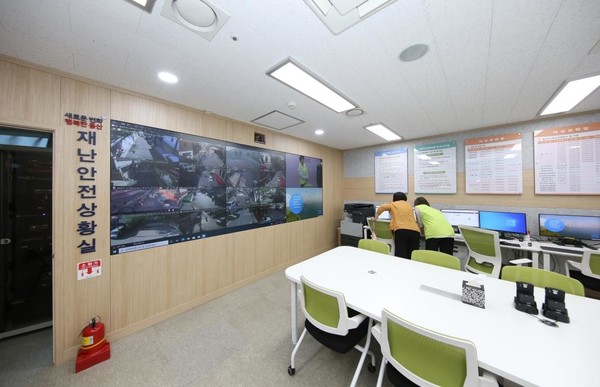 용산구는 구민 안전을 최우선으로 하는 ‘안전도시 용산’을 조성하고자, ‘안전대책을 포함한 사업계획서 수립’을 전국 최초로 제도화했다. (사진=용산구)