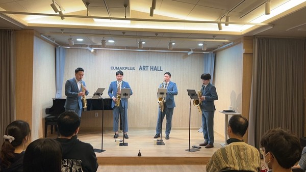 서초구는 재능있는 청년 예술인 70팀이 펼치는 감미롭고 수준높은 클래식 릴레이 공연 ‘2024 서초실내악축제’를 시작했다. (사진=서초구)