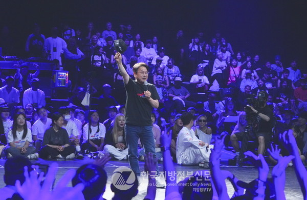  강기정 광주시장이 축제장을 찾아 인사말을 통해 “광주가 스트리트댄스의 중심지가 되고 ‘스트릿컬처 페스타’가 광주의 여름 대표축제로 자리매김하도록 지원할 것”이라고 말했다(사진=광주시청)