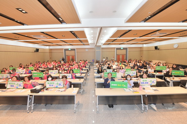  사회복지사 처우개선 조례 개정 모습 (사진=속초시)