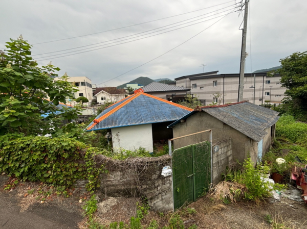경남도는 행정안전부 ‘빈집 정비 공모사업’에 도내 7개 시군, 315호가 선정돼 빈집 철거 사업비 국비 15억 8천3백만 원을 확보했다고 밝혔다. (사진=경남도)