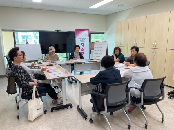 지난 14년간 고혈압·당뇨병 등록교육센터는 고혈압·당뇨병 등록관리사업을 추진하며 고혈압·당뇨병 환자 등록관리 및 상담 서비스, 환자 조기 발견 및 등록자 교육 제공을 통해 고혈압·당뇨병 치료 지속률을 높여 합병증을 예방하기 위해 다양한 노력을 기울여 왔다.(사진=광명시)